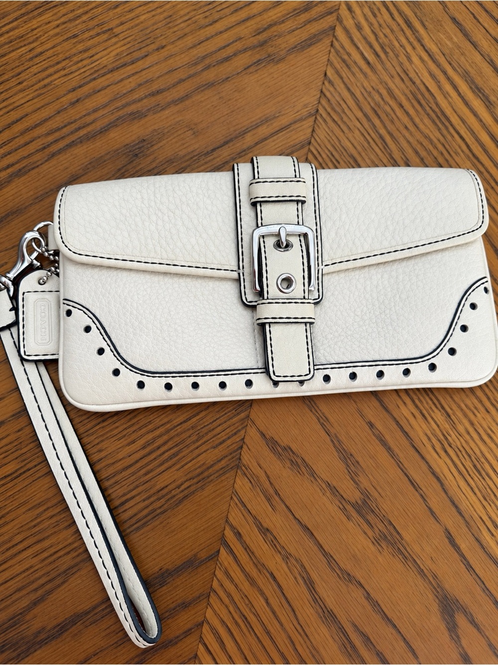 Vintage Coach SoHo Off-White/Bone Leather Wristlet Y2K